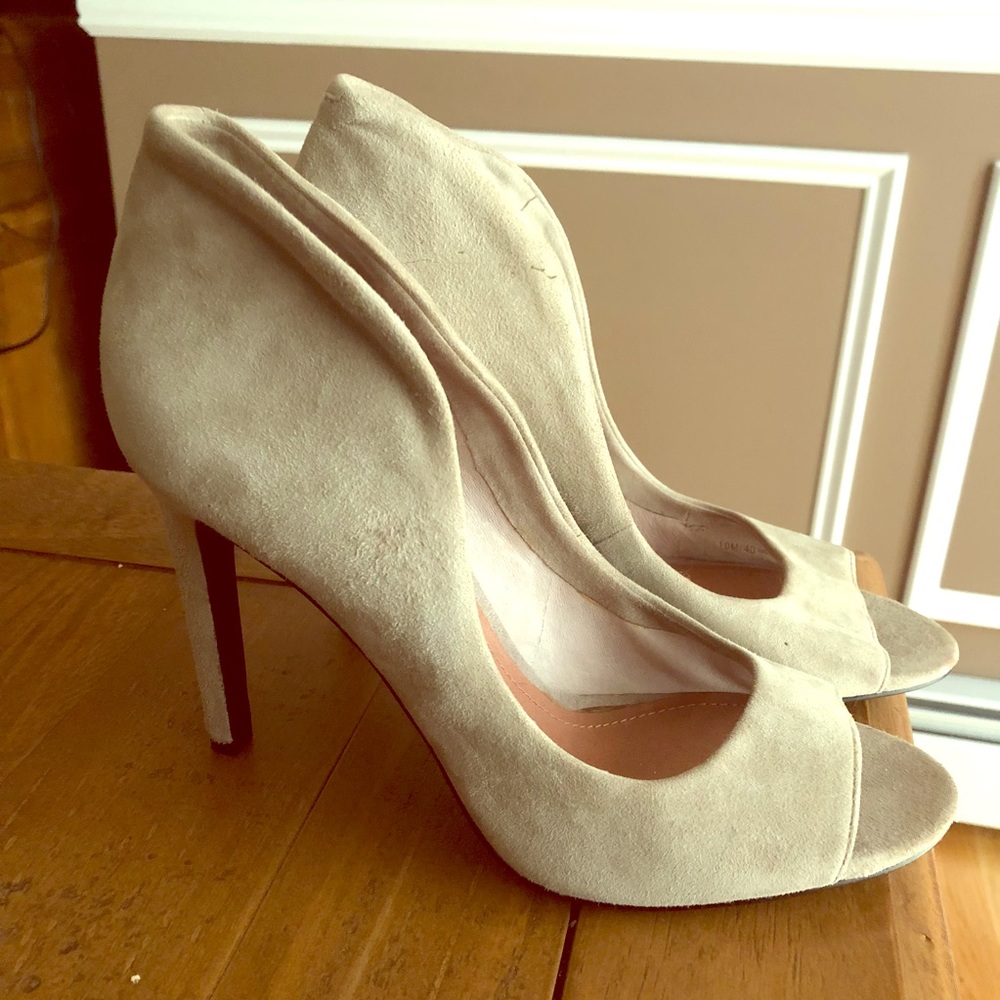 Vince Camuto Grey Suede shoes -heels
